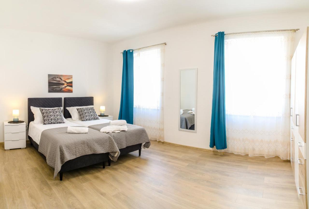 Tonka'S Beautiful Apartment In City Centre Split Exteriér fotografie