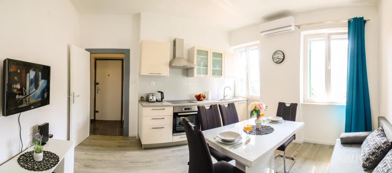 Tonka'S Beautiful Apartment In City Centre Split Exteriér fotografie