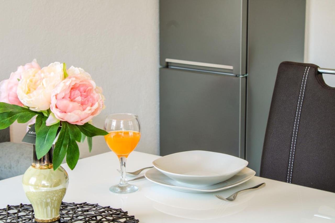 Tonka'S Beautiful Apartment In City Centre Split Exteriér fotografie